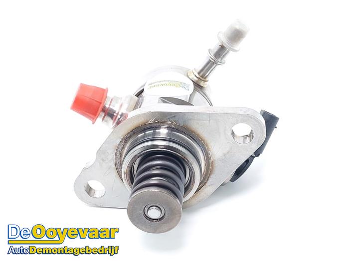 Begagnade Högtryckspump Opel Crossland (X) 1.2 Turbo 12V Pris € 99,99 Marginaltabell erbjuds av Autodemontagebedrijf De Ooyevaar