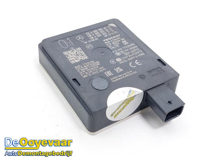 Begagnade Dödvinkelsensor Mercedes C (W206) C-300 e 2.0 Turbo Pris € 199,99 Marginaltabell erbjuds av Autodemontagebedrijf De Ooyevaar