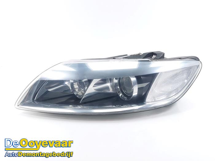 Używane Reflektor lewy Audi Q7 (4LB) 4.2 FSI V8 32V Cena € 449,99 Procedura marży oferowane przez Autodemontagebedrijf De Ooyevaar