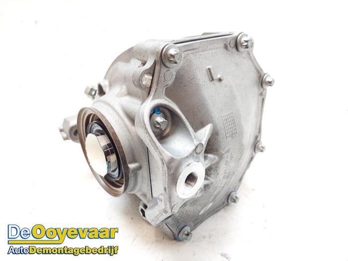Differential hinten Mercedes C (W206), 2021 C-300 e 2.0 Turbo, Limousine, 4-tr, Elektrisch Benzin, 1.999cc, 230kW (313pk), RWD, M254920, 2021-12, 206.054 (Gebraucht)