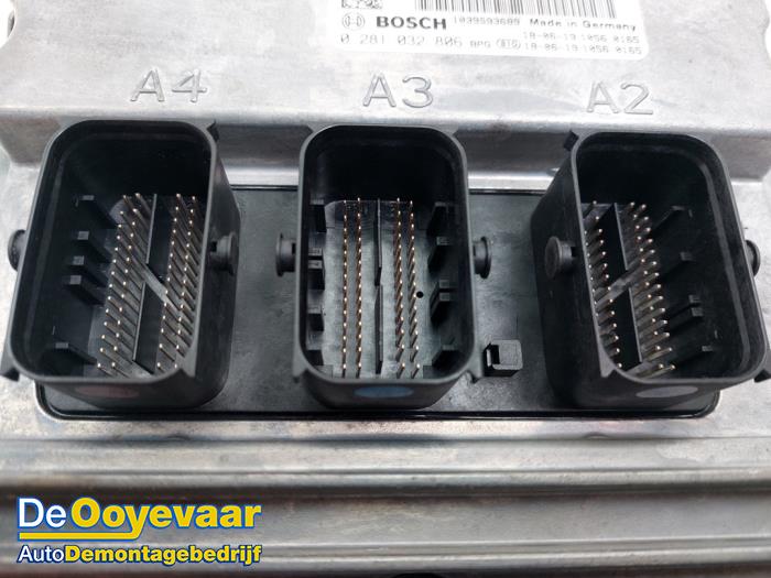Engine management computer from a Audi A6 Avant (C8) 3.0 V6 24V 50 TDI Mild Hybrid Quattro 2018
