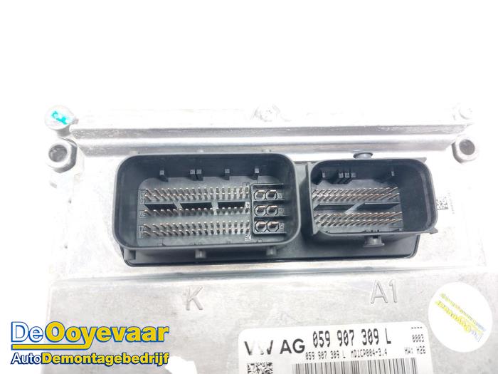 Engine management computer from a Audi A6 Avant (C8) 3.0 V6 24V 50 TDI Mild Hybrid Quattro 2018