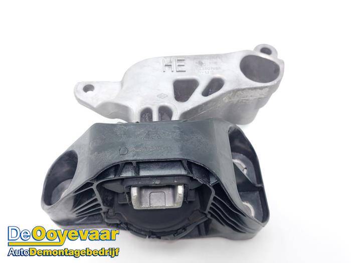Used Engine mount Dacia Jogger 1.6 Hybrid 140 16V Price € 29,99 Margin scheme offered by Autodemontagebedrijf De Ooyevaar