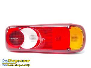 Begagnade Baklykta, höger Renault Master III (ML) 2.3 dCi 145 16V Pris € 89,99 Marginaltabell erbjuds av Autodemontagebedrijf De Ooyevaar