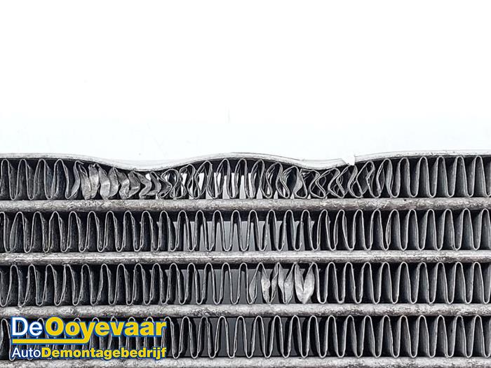 Intercooler d'un Renault Master III (ML) 2.3 dCi 145 16V 2023
