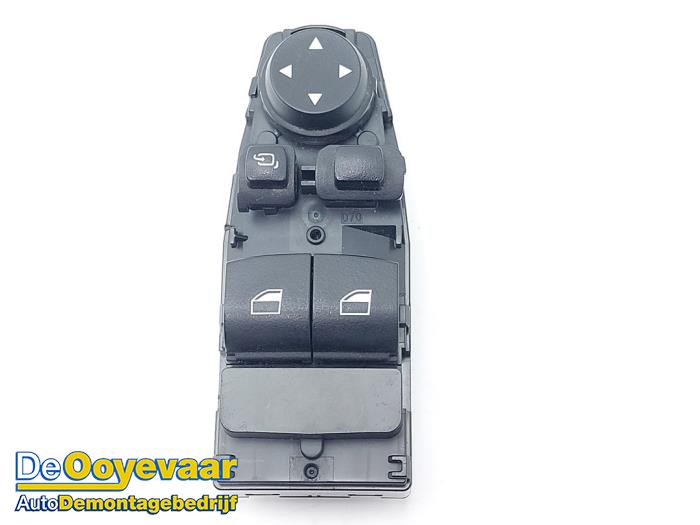Usados Interruptor de ventanilla eléctrica BMW i3 (I01) i3 120Ah Precio € 49,99 Norma de margen ofrecido por Autodemontagebedrijf De Ooyevaar