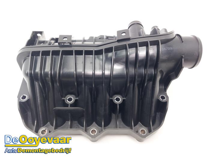 Używane Kolektor dolotowy Ford Focus 3 1.0 Ti-VCT EcoBoost 12V 125 Cena € 19,99 Procedura marży oferowane przez Autodemontagebedrijf De Ooyevaar