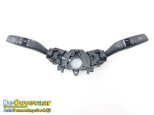 Usagé Commutateur combi colonne de direction Kia Stonic (YB) 1.0i T-GDi 12V Eco-Dynamics+ Prix € 99,99 Règlement à la marge proposé par Autodemontagebedrijf De Ooyevaar