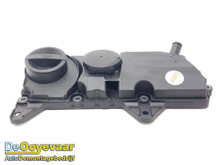 Ventildeckel van een Volvo V40 (MV) 1.5 T2 16V Geartronic 2018