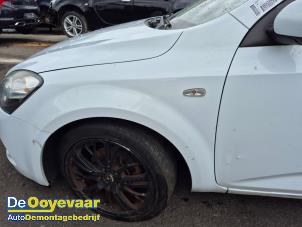 Begagnade Framskärm, vänster Kia Pro cee'd (EDB3) 1.4 CVVT 16V Pris € 79,99 Marginaltabell erbjuds av Autodemontagebedrijf De Ooyevaar