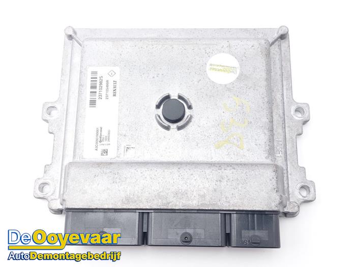 Used Engine management computer Dacia Sandero II 0.9 TCE 90 12V Price € 35,00 Margin scheme offered by Autodemontagebedrijf De Ooyevaar