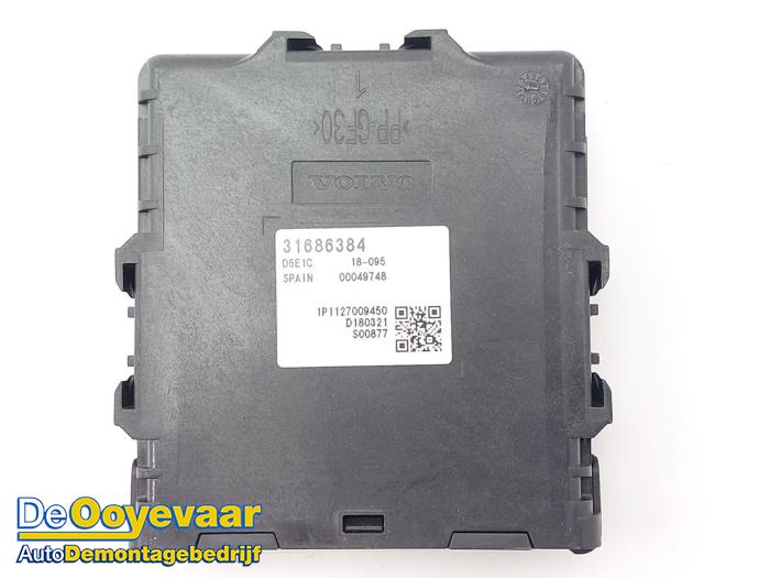 Used Automatic gearbox computer Volvo XC60 II (UZ) 2.0 T8 16V Recharge, Twin Engine AWD Price € 99,99 Margin scheme offered by Autodemontagebedrijf De Ooyevaar