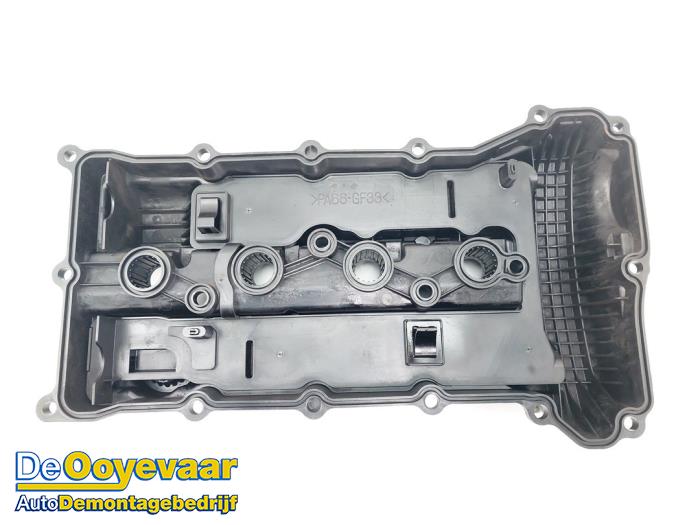 Ventildeckel van een Mitsubishi Outlander (GF/GG) 2.0 16V PHEV 4x4 2015