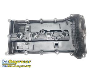 Ventildeckel van een Mitsubishi Outlander (GF/GG) 2.0 16V PHEV 4x4 2015