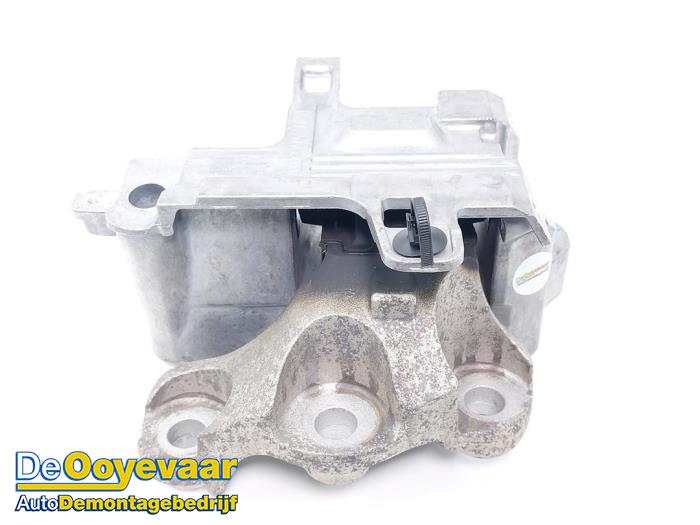 Used Engine mount Lynk &amp; Co 01 1.5 PHEV Price € 29,99 Margin scheme offered by Autodemontagebedrijf De Ooyevaar