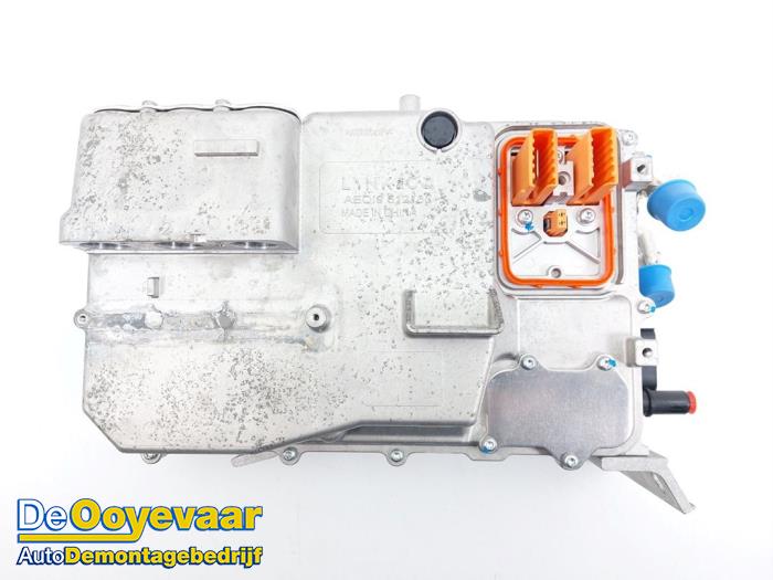 Używane Przetwornica Lynk &amp; Co 01 1.5 PHEV Cena € 999,99 Procedura marży oferowane przez Autodemontagebedrijf De Ooyevaar