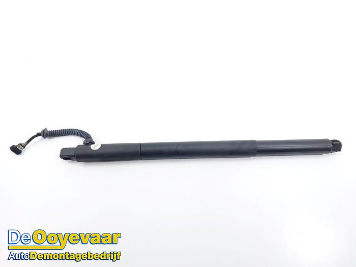 Używane Silnik tylnej klapy BMW 5 serie Gran Turismo (F07) 535i 24V TwinPower Turbo Cena € 129,99 Procedura marży oferowane przez Autodemontagebedrijf De Ooyevaar
