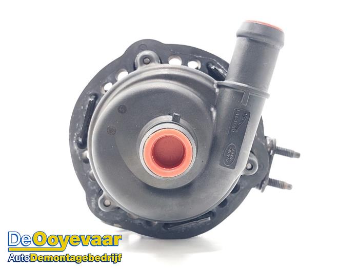 Begagnade Extra vattenpump Jaguar F-Pace 2.0 P400e 16V AWD Pris € 39,99 Marginaltabell erbjuds av Autodemontagebedrijf De Ooyevaar