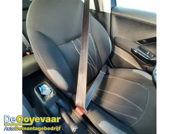 Airbag set + instrumentbräda från en Peugeot 208 I (CA/CC/CK/CL) 1.4 16V 2012