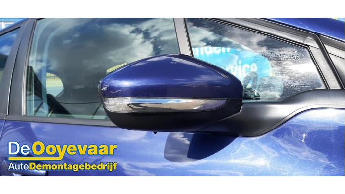 Skärmspegel, höger från en Peugeot 208 I (CA/CC/CK/CL) 1.4 16V 2012