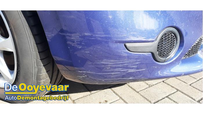 Främre stötfångare från en Peugeot 208 I (CA/CC/CK/CL) 1.4 16V 2012