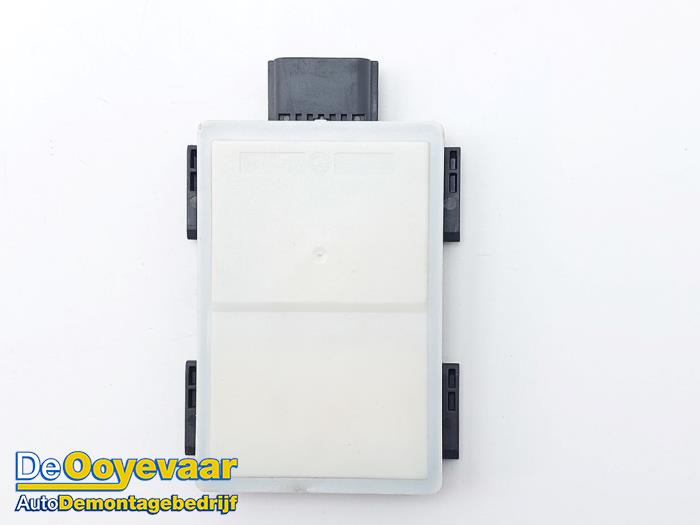 Begagnade Radarsensor Landrover Range Rover Sport (LW) 3.0 SDV6 Pris € 129,99 Marginaltabell erbjuds av Autodemontagebedrijf De Ooyevaar