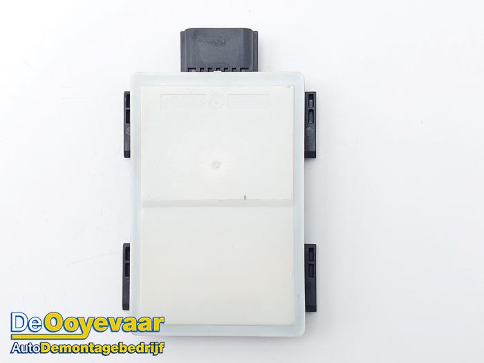 Begagnade Radarsensor Landrover Range Rover Sport (LW) 3.0 SDV6 Pris € 129,99 Marginaltabell erbjuds av Autodemontagebedrijf De Ooyevaar