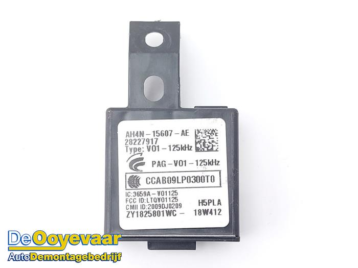 Używane Modul keyless vehicle Landrover Range Rover Sport (LW) 3.0 SDV6 Cena € 9,99 Procedura marży oferowane przez Autodemontagebedrijf De Ooyevaar