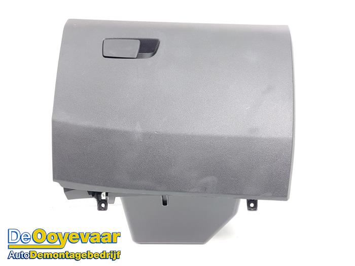 Begagnade Handskfack Renault Express 1.5 dCi 95 Pris € 49,99 Marginaltabell erbjuds av Autodemontagebedrijf De Ooyevaar