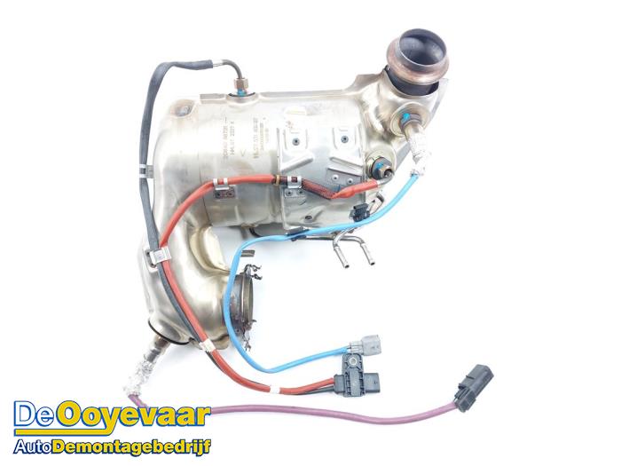 Usagé Catalyseur Nissan Qashqai (J11) 1.3 DIG-T 140 16V Prix € 399,99 Règlement à la marge proposé par Autodemontagebedrijf De Ooyevaar