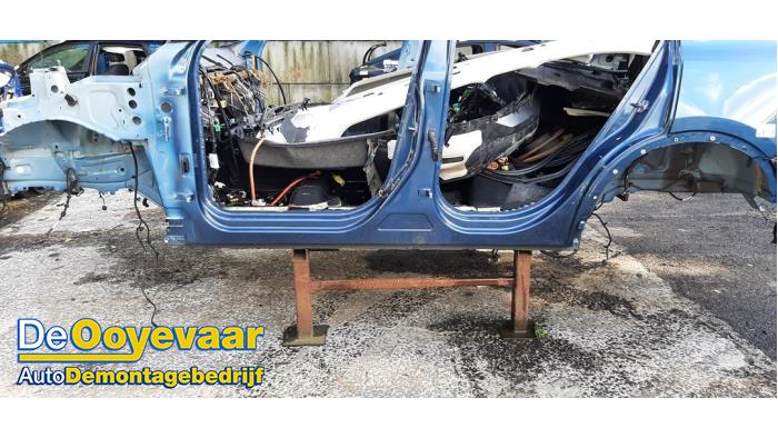 Używane Próg lewy Lynk &amp; Co 01 1.5 PHEV Cena na żądanie oferowane przez Autodemontagebedrijf De Ooyevaar