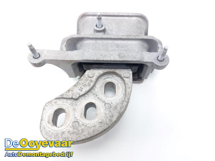 Used Engine mount Ford EcoSport (JK8) 1.0 EcoBoost 12V 125 Price € 19,99 Margin scheme offered by Autodemontagebedrijf De Ooyevaar