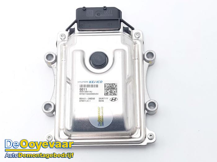 Used Engine management computer Hyundai i30 Wagon (PDEF) 1.0 T-GDI 12V Hybrid 48V Price € 199,99 Margin scheme offered by Autodemontagebedrijf De Ooyevaar