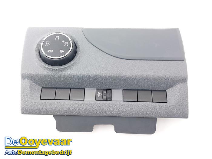 Usados Interruptor ESP Citroen Jumpy 2.0 Blue HDI 120 Precio € 35,00 Norma de margen ofrecido por Autodemontagebedrijf De Ooyevaar
