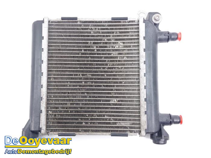 Used Radiator Mini Mini Convertible (F57) 2.0 16V John Cooper Works Price € 129,99 Margin scheme offered by Autodemontagebedrijf De Ooyevaar