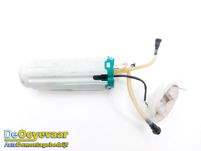 Usagé Pompe à carburant Volkswagen Phaeton (3D) 3.0 V6 TDI 24V 4Motion Prix € 49,99 Règlement à la marge proposé par Autodemontagebedrijf De Ooyevaar