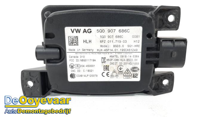 Begagnade Dödvinkelsensor Skoda Karoq 1.6 TDI 16V Pris € 59,99 Marginaltabell erbjuds av Autodemontagebedrijf De Ooyevaar