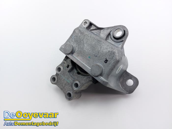 Used Engine mount Lynk &amp; Co 01 1.5 PHEV Price € 49,99 Margin scheme offered by Autodemontagebedrijf De Ooyevaar