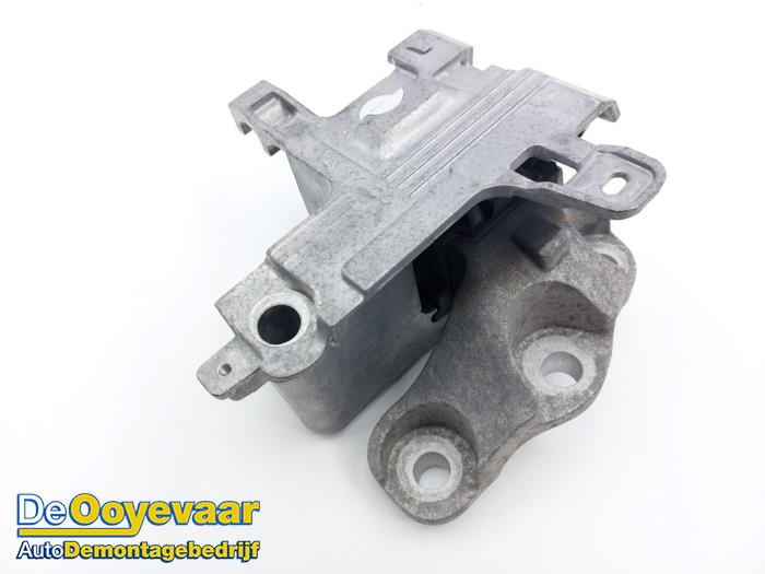 Used Engine mount Lynk &amp; Co 01 1.5 PHEV Price € 29,99 Margin scheme offered by Autodemontagebedrijf De Ooyevaar
