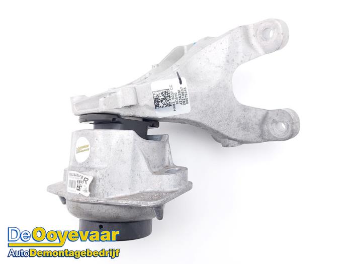 Usagé Support moteur Jaguar F-Pace 2.0 P400e 16V AWD Prix € 79,99 Règlement à la marge proposé par Autodemontagebedrijf De Ooyevaar