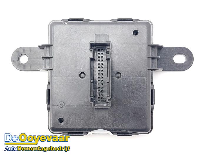 Używane Modul keyless vehicle Seat Leon Sportstourer (KLF) 1.5 eTSI 16V Cena € 49,99 Procedura marży oferowane przez Autodemontagebedrijf De Ooyevaar
