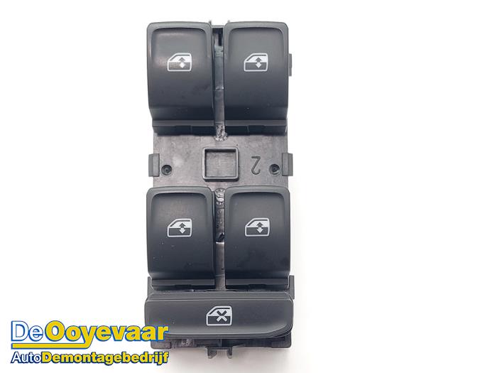 Usados Interruptor de ventanilla eléctrica Seat Leon Sportstourer (KLF) 1.5 eTSI 16V Precio € 19,99 Norma de margen ofrecido por Autodemontagebedrijf De Ooyevaar