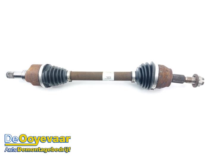 Gebrauchte Antriebswelle links vorne Ford Focus 3 Wagon 1.0 Ti-VCT EcoBoost 12V 100 Preis € 39,99 Margenregelung angeboten von Autodemontagebedrijf De Ooyevaar