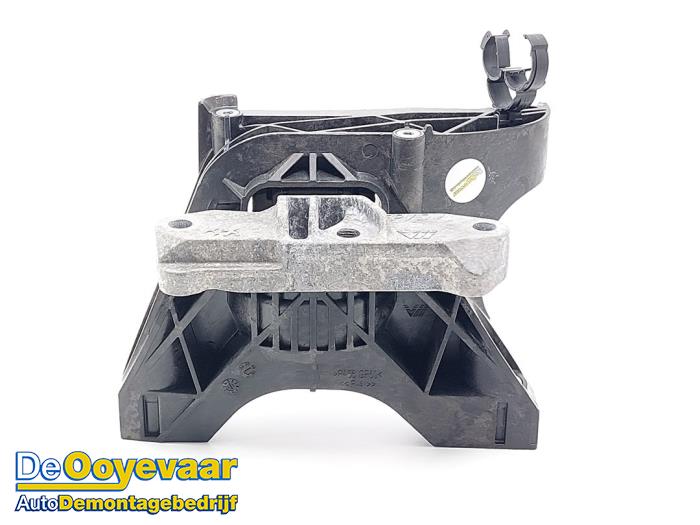 Used Engine mount Peugeot Partner (EA//EF/EN/EU) 1.5 BlueHDi 75 Price € 19,99 Margin scheme offered by Autodemontagebedrijf De Ooyevaar