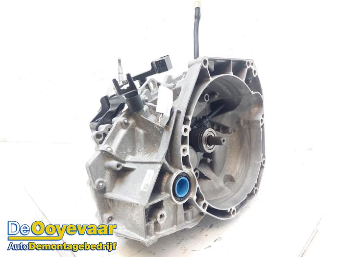 Gebrauchte Getriebe Renault Megane IV Estate (RFBK) 1.0 TCE Preis € 799,99 Margenregelung angeboten von Autodemontagebedrijf De Ooyevaar