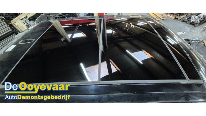 Gebrauchte Kipp-/Schiebedach Landrover Range Rover Sport (LW) 2.0 16V P400e Preis € 999,99 Margenregelung angeboten von Autodemontagebedrijf De Ooyevaar