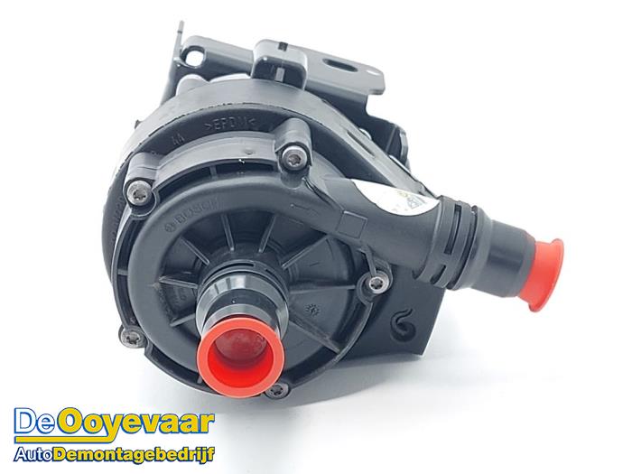 Begagnade Extra vattenpump Peugeot 308 SW (F4/FC/FN/FR) 1.6 16V HYbrid 180 e-EAT8 Pris € 39,99 Marginaltabell erbjuds av Autodemontagebedrijf De Ooyevaar