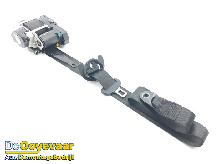 Pièces pour VOLVO 940 II (944) 2.3 1994 - 1998 Essence 131 CH