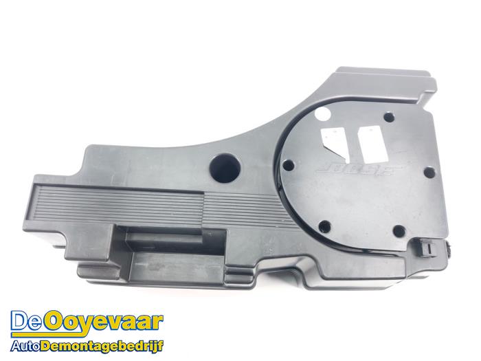 Używane Subwoofer Audi Q7 (4MB/4MG) 3.0 TDI V6 24V Cena € 139,99 Procedura marży oferowane przez Autodemontagebedrijf De Ooyevaar