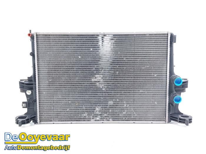 Used Radiator Iveco New Daily VI 33S16, 35C16, 35S16 Price € 149,99 Margin scheme offered by Autodemontagebedrijf De Ooyevaar
